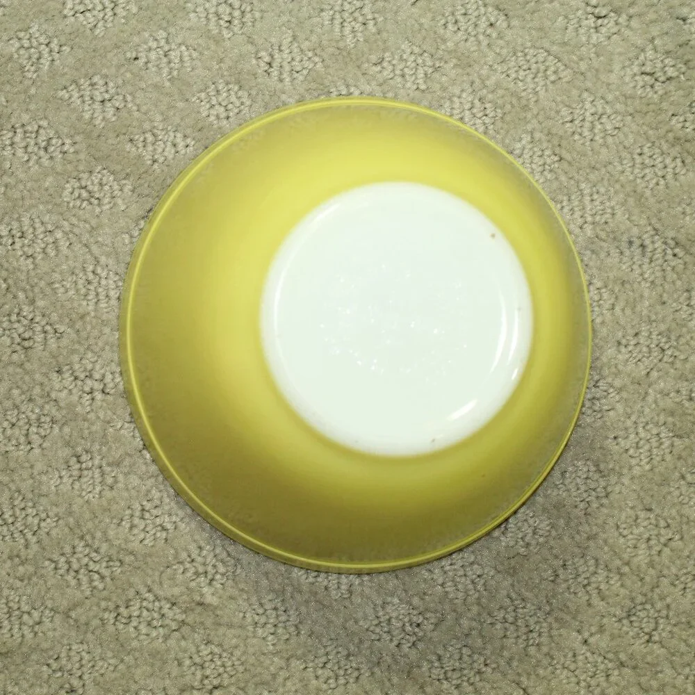 Complete Set Vintage Pyrex Avocado Green Mixing Bowls 401 - 404